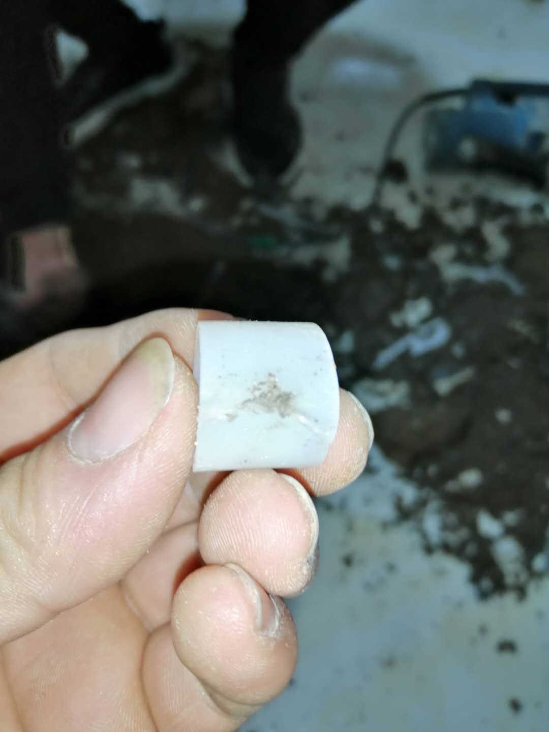 围场家里地暖漏水了怎么办？